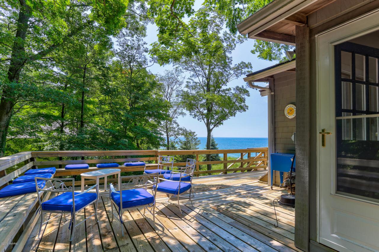 17361 Beachview Drive - Photo 1
