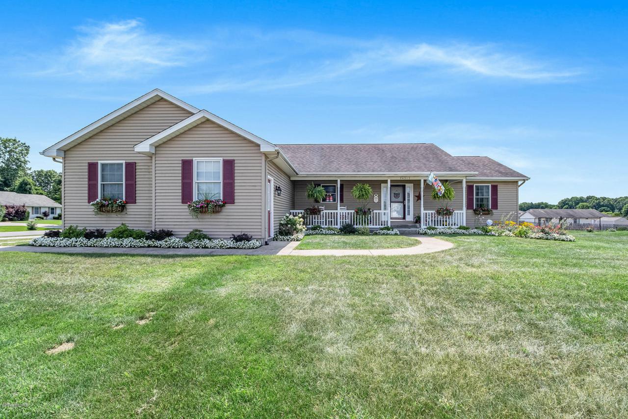 24315 Vargas - Photo 1