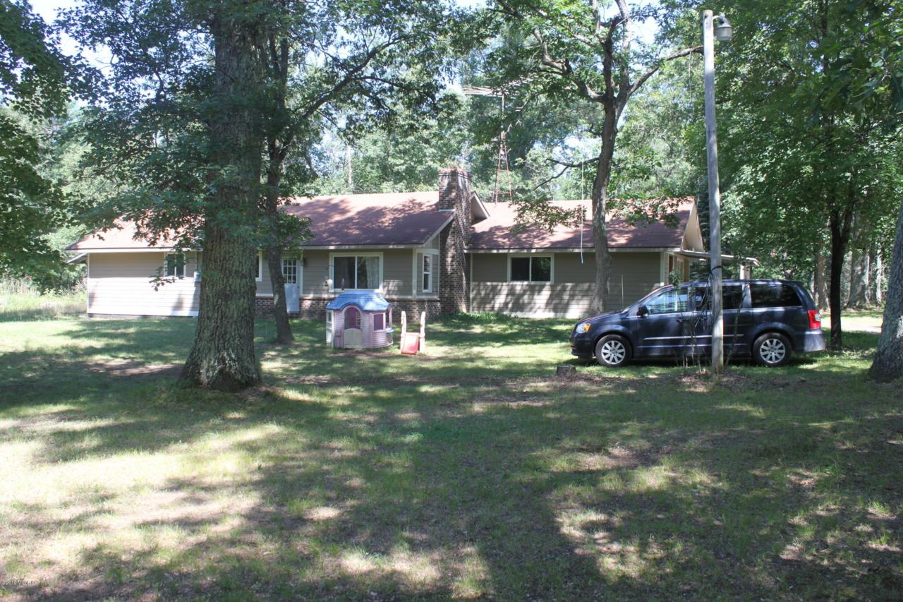 7438 Wingleton Road - Photo 1
