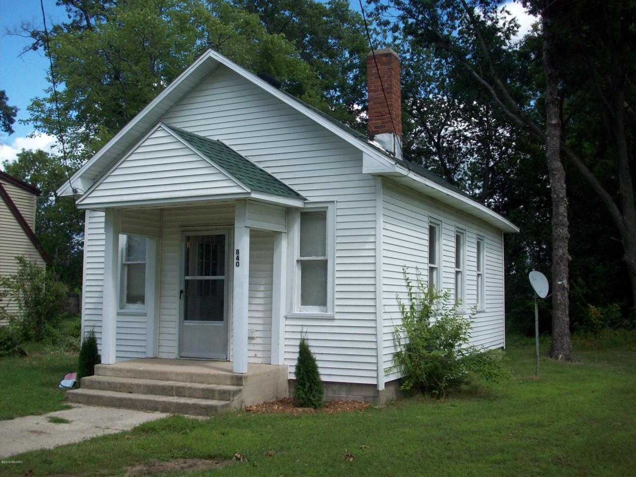 840 Oak Street - Photo 1 840 Oak Street - Photo 1
