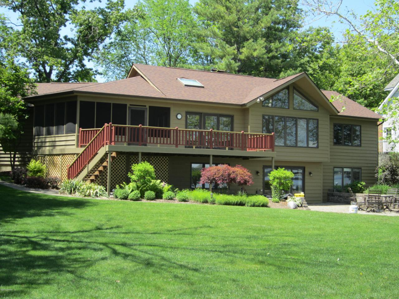 725 Pearl Beach Drive - Photo 1