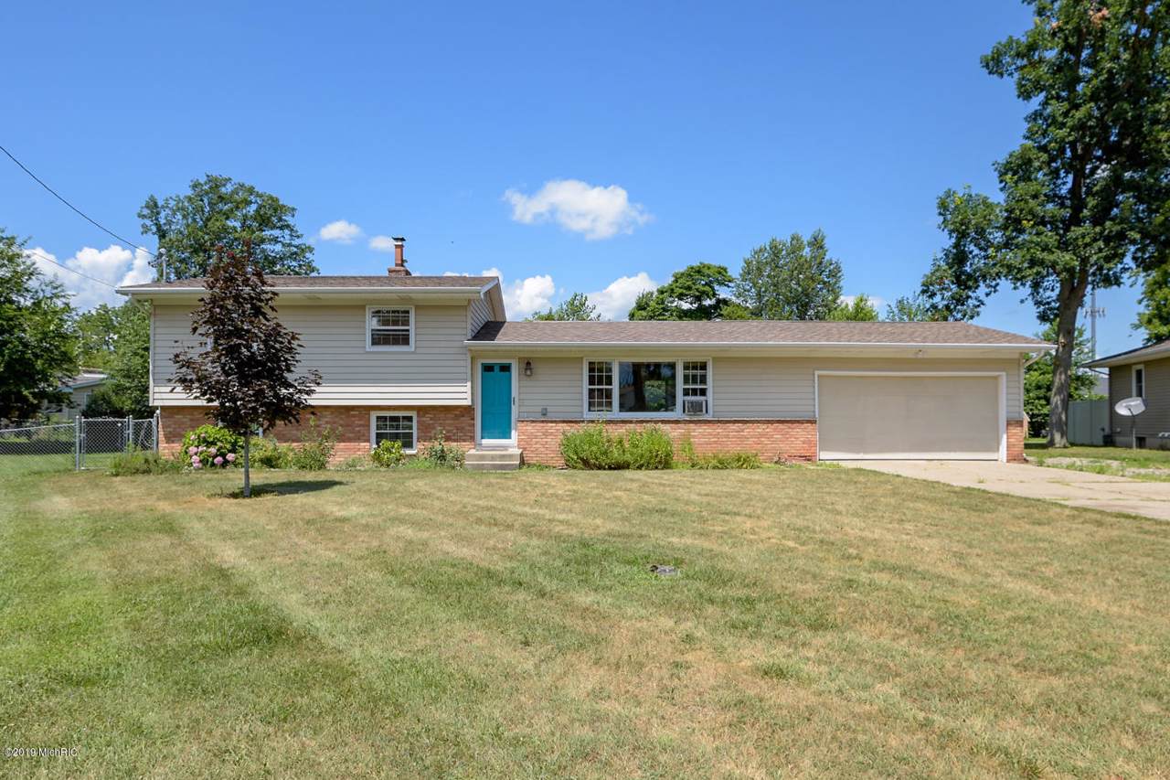 135 Kelwood Lane - Photo 1