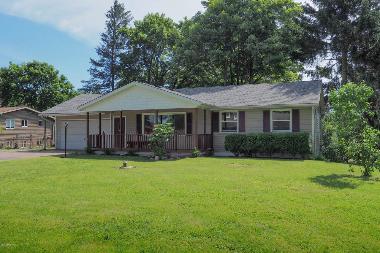 11893 Oakland Drive - Photo 1