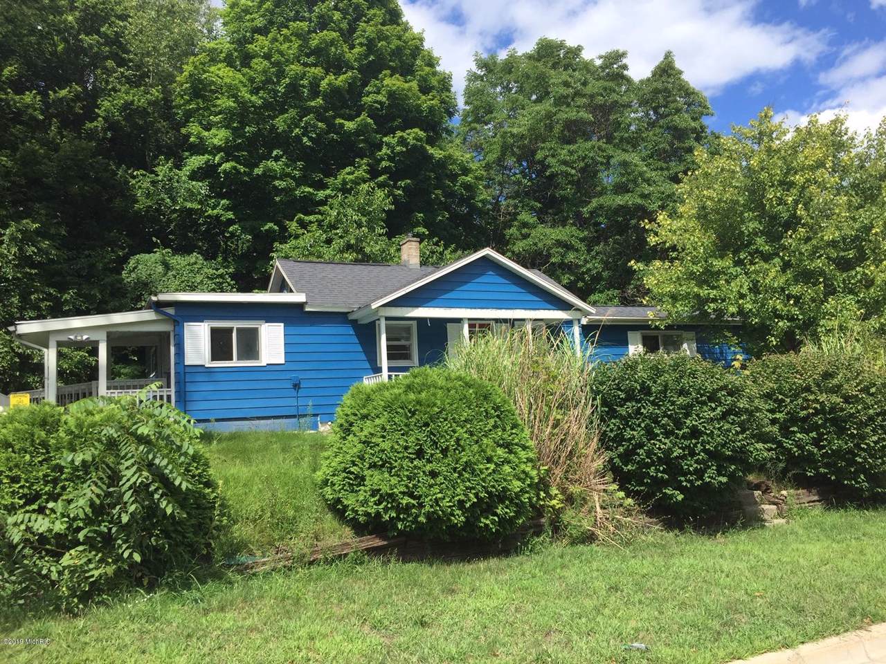 312 Fargo Street - Photo 1
