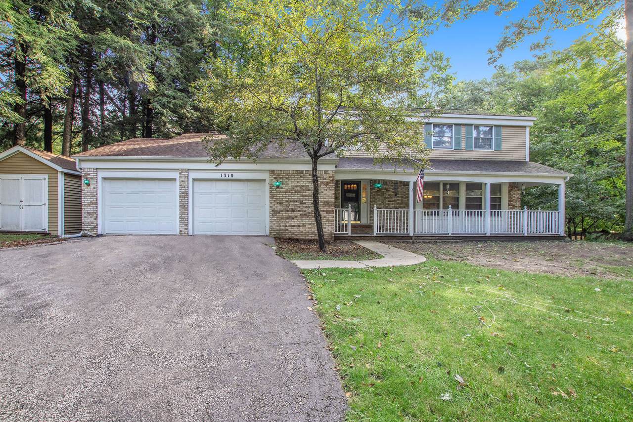 1310 Ivanhoe Road - Photo 1