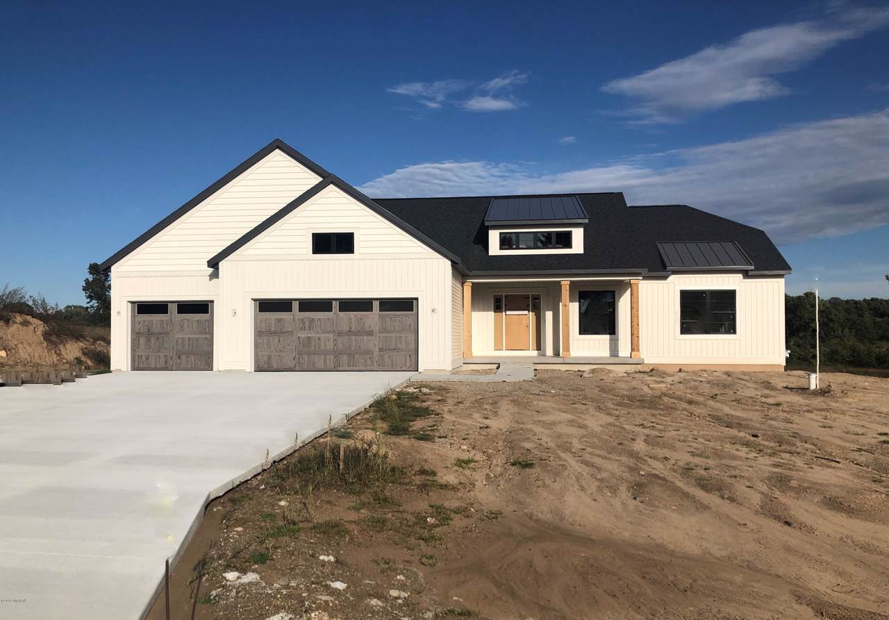 8898 Sterling Hills Drive - Photo 1