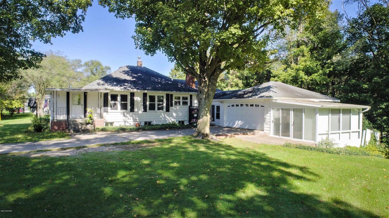 654 Mechanic Street - Photo 1