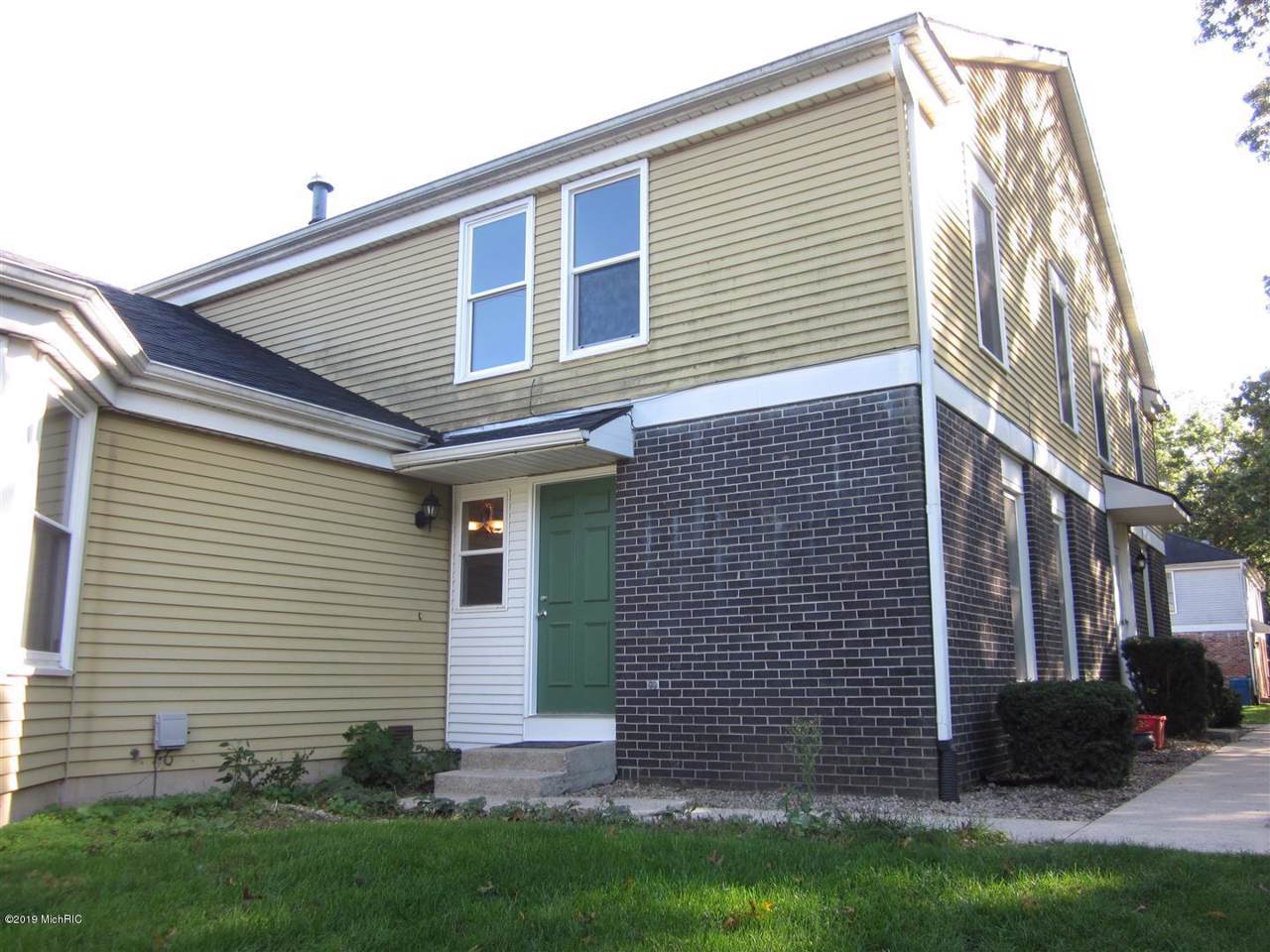 1730 Valleywood Court - Photo 1