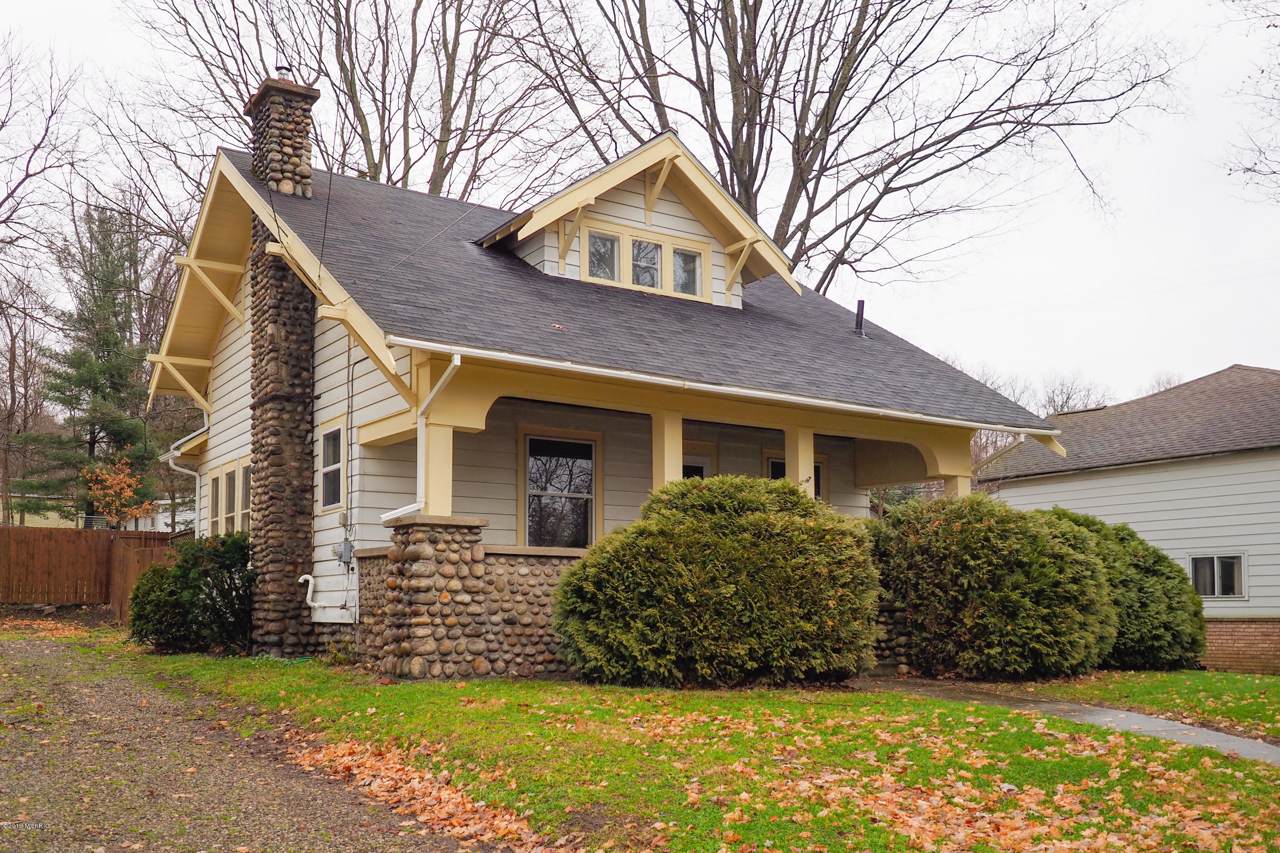 504 Van Buren Street - Photo 1