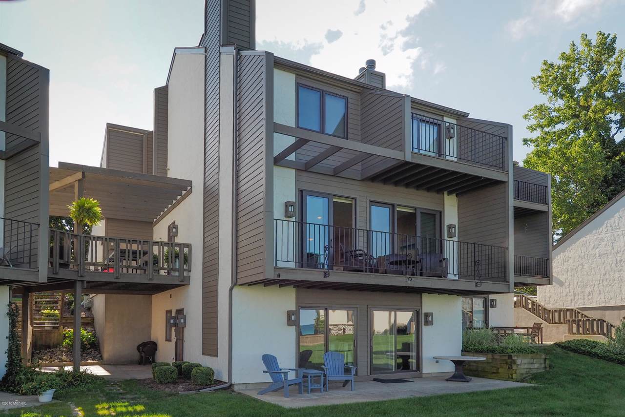 101 North Shore Drive - Photo 1