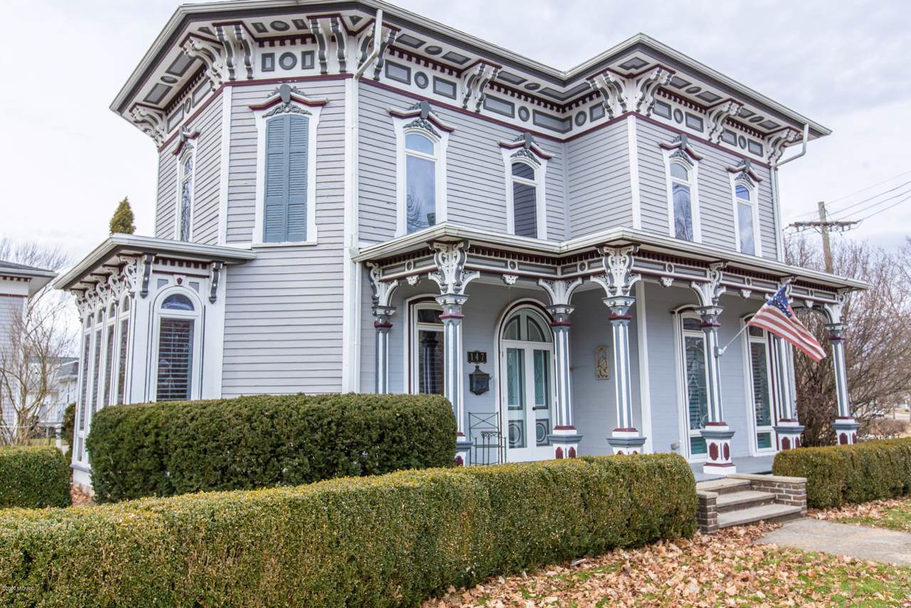 147 Grand Street - Photo 1