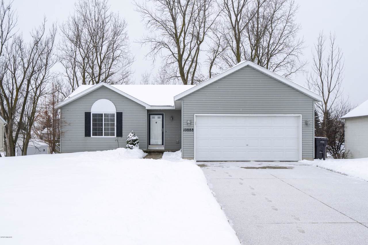 10888 Wood Ridge Drive - Photo 1