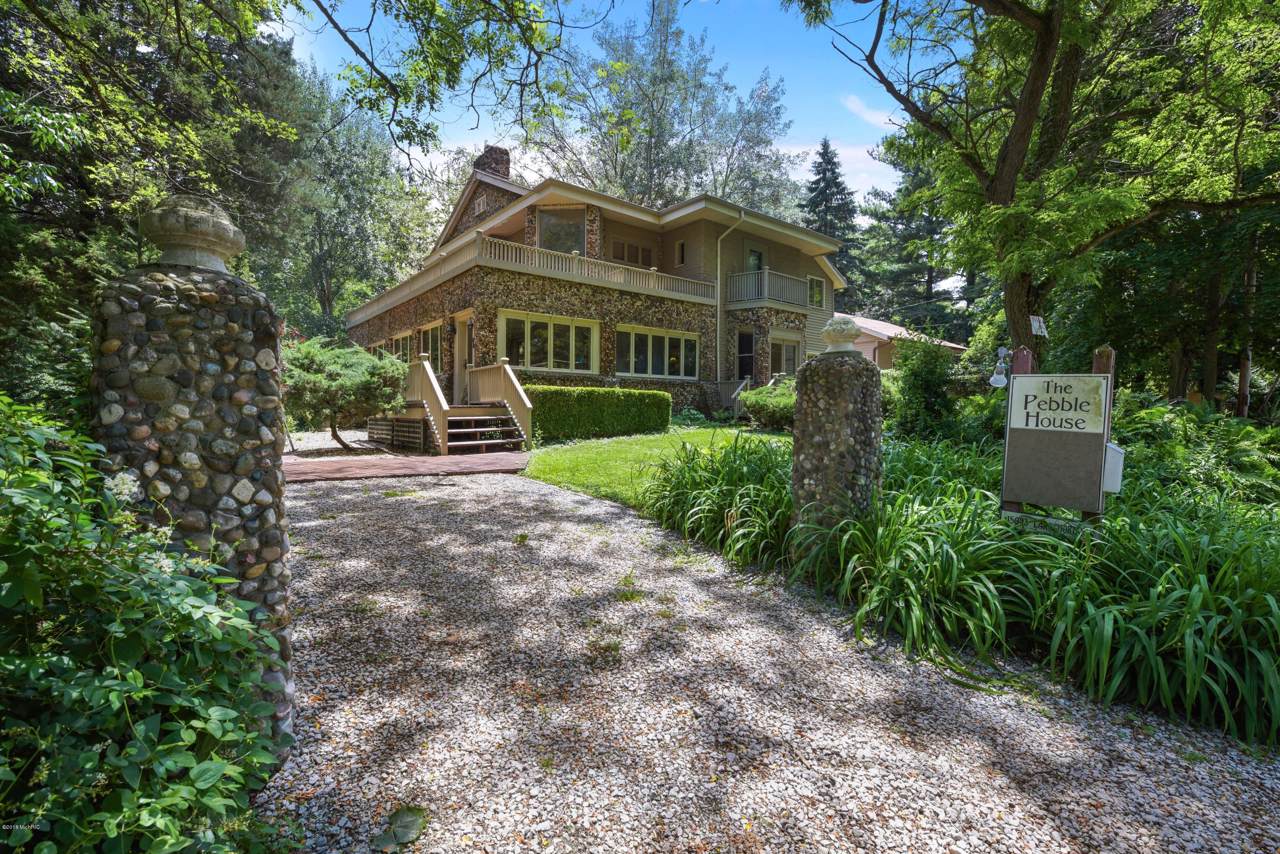 15093 Lakeshore Road - Photo 1