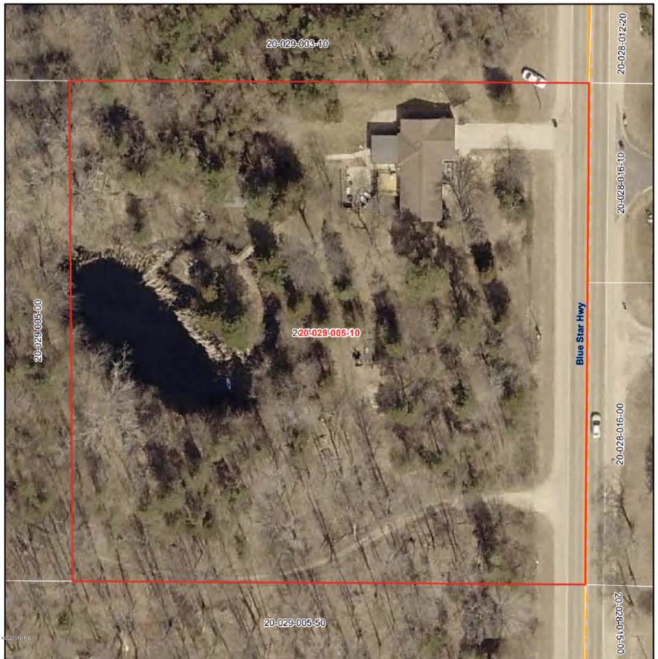 2752 Blue Star Hwy Highway - Photo 1