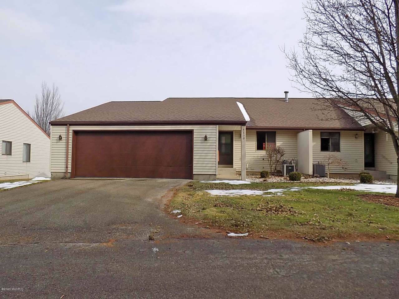 4830 Dell View Court - Photo 1