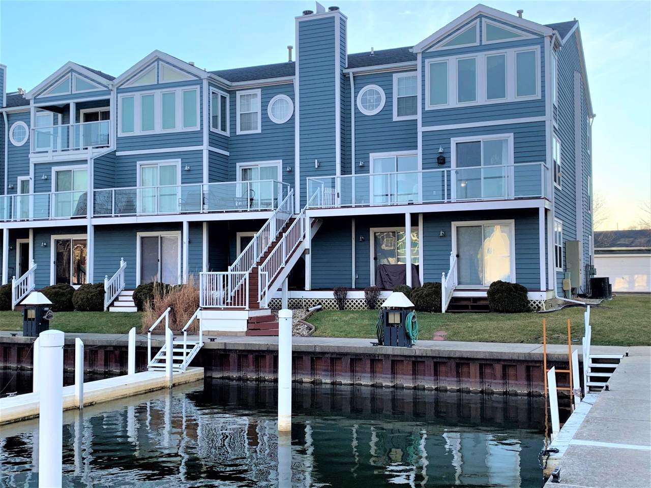 2317 S Pointe 5 - Photo 1