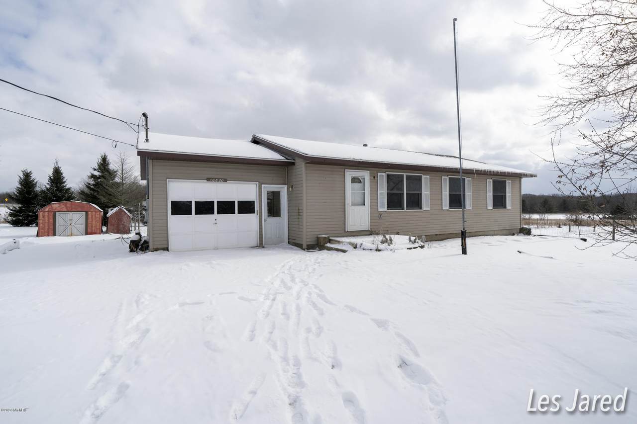 10620 Edgerton Avenue - Photo 1