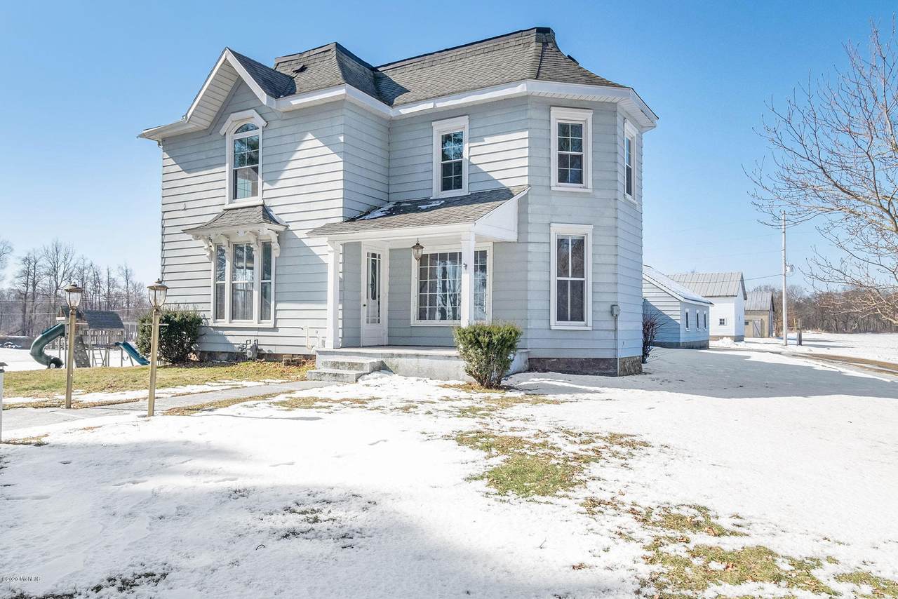1436 10th Street - Photo 1