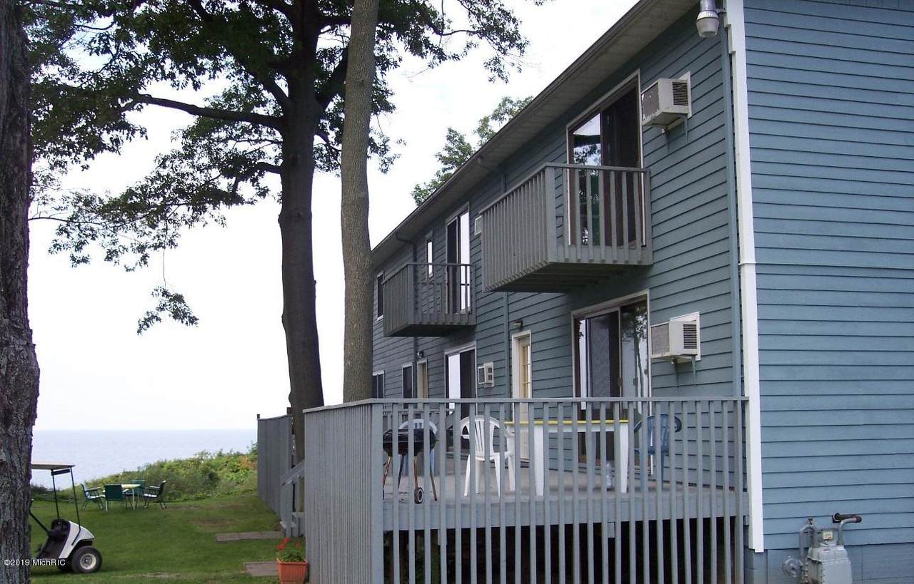 4766 Arbor Avenue - Photo 1