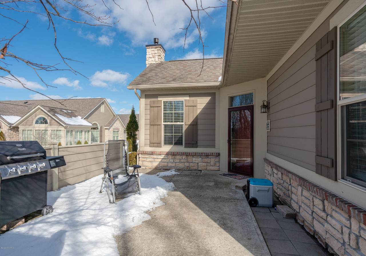 5277 Riverflow Avenue - Photo 1