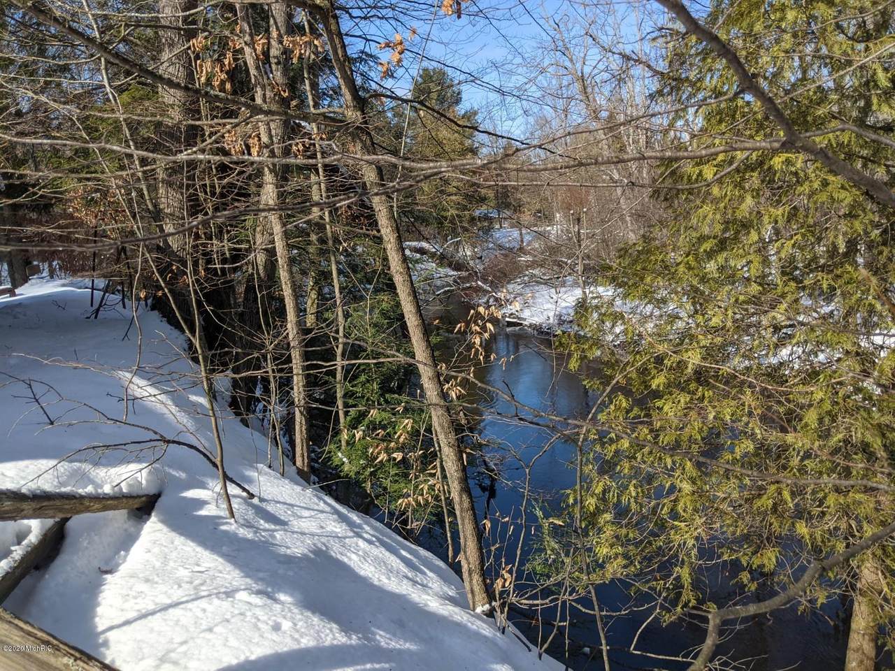 8712 Anne Drive - Photo 1