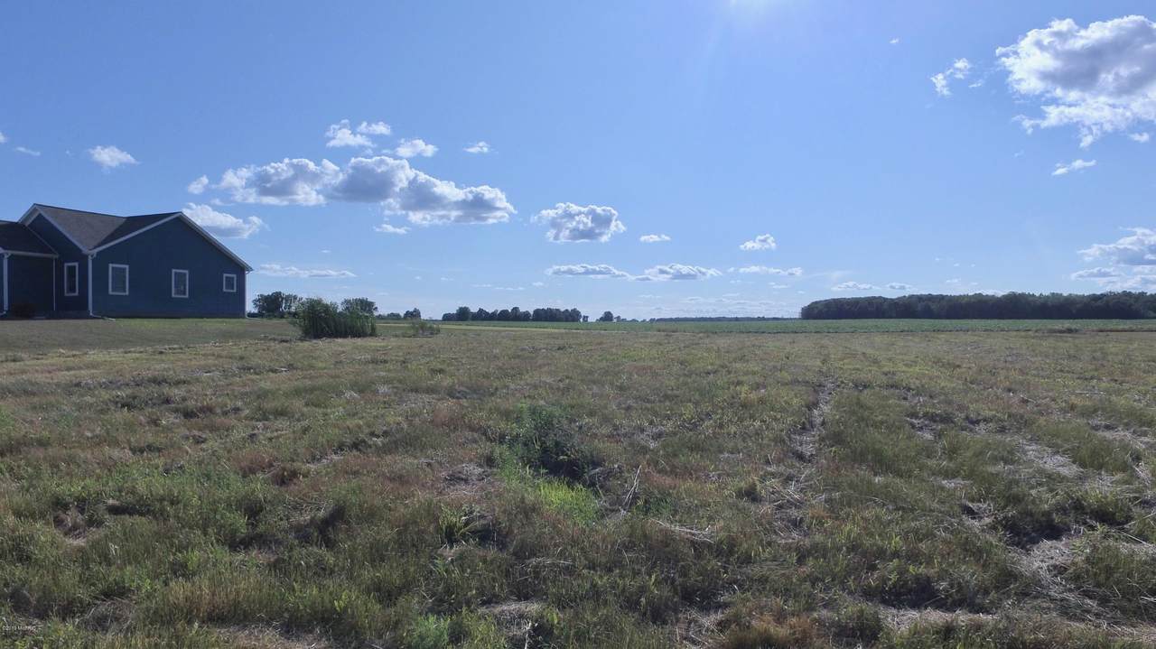 83 Summerton - Photo 1