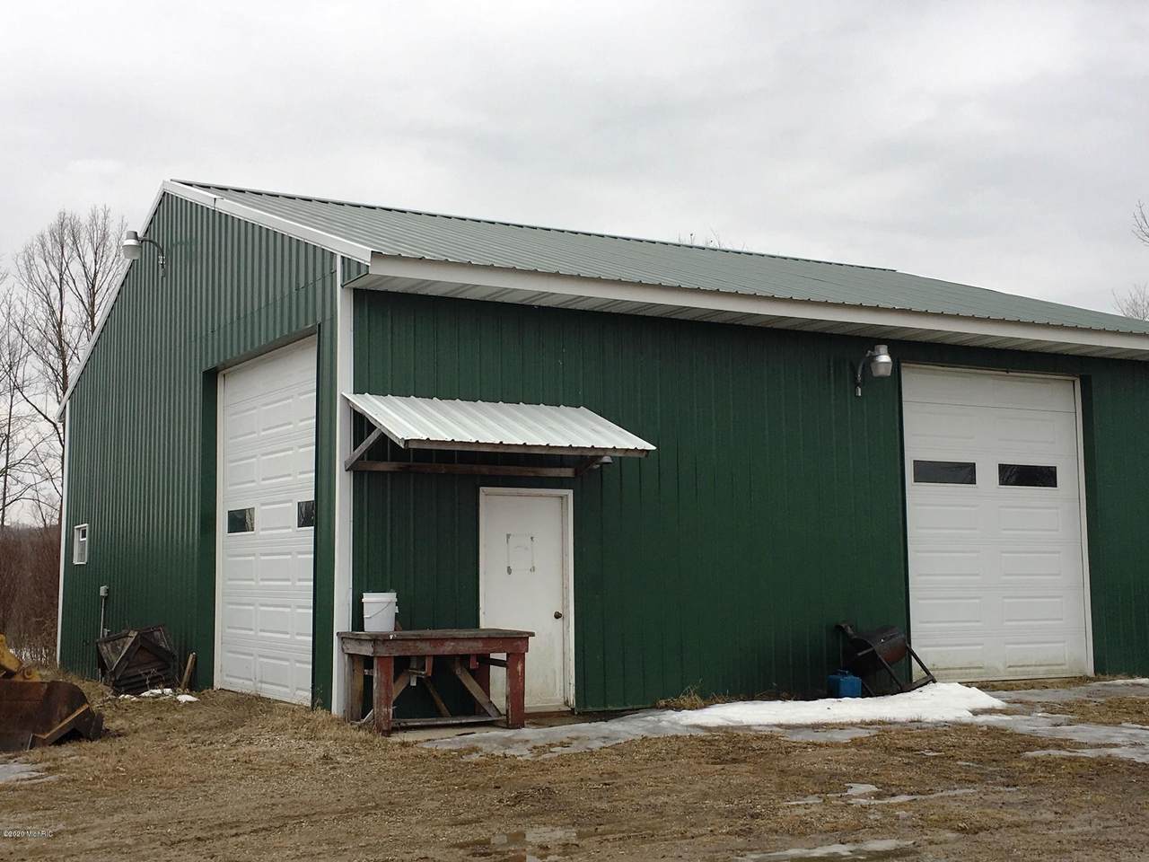 6181 Us 10 - Photo 1