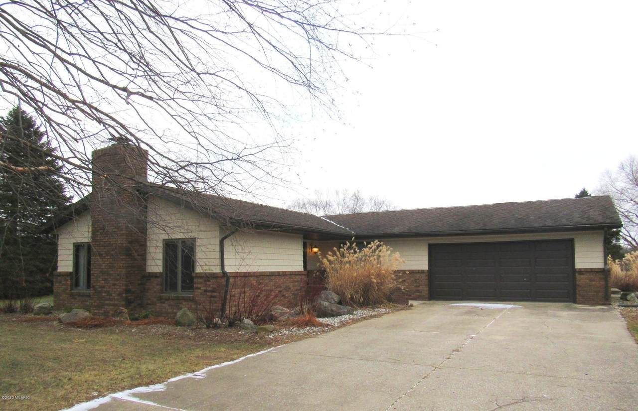 4906 Watson Road - Photo 1