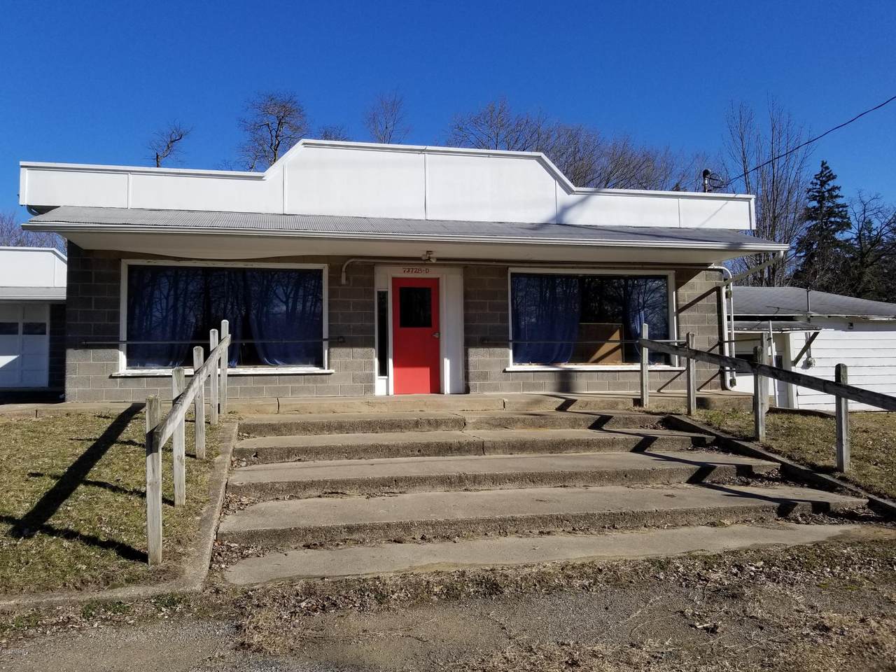 73728 North Street - Photo 1