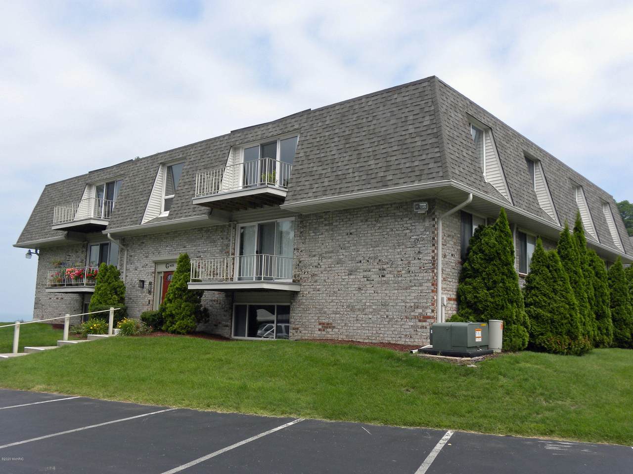 3622 Lakeshore Drive - Photo 1