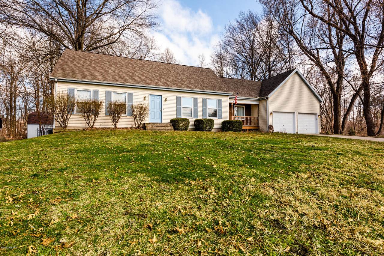 1615 Roberts Drive - Photo 1