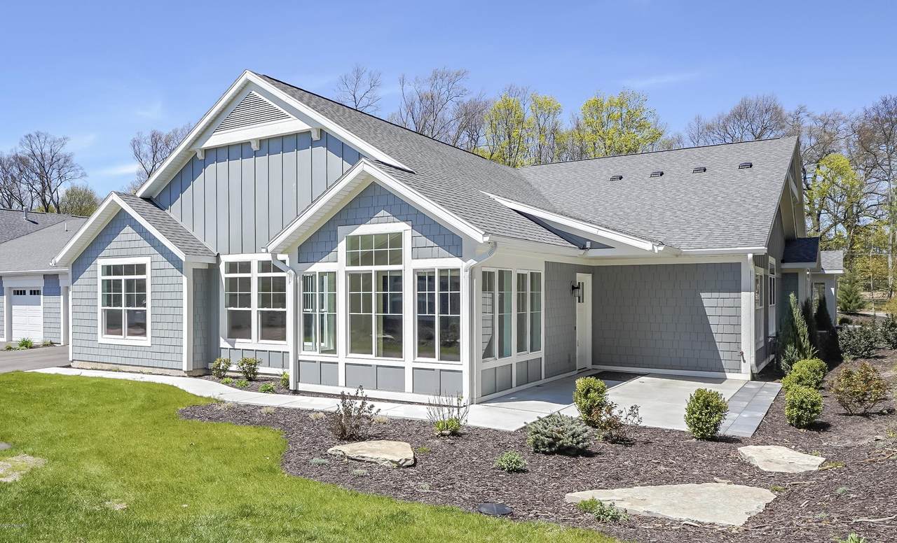 213 Bay Breeze Lane - Photo 1