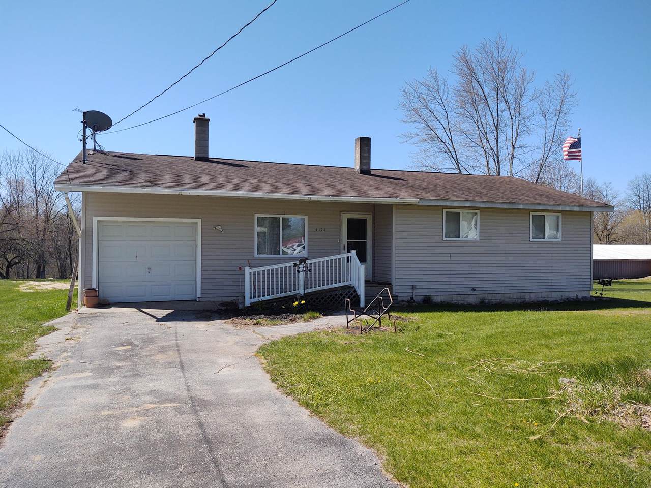 4175 Main Street - Photo 1