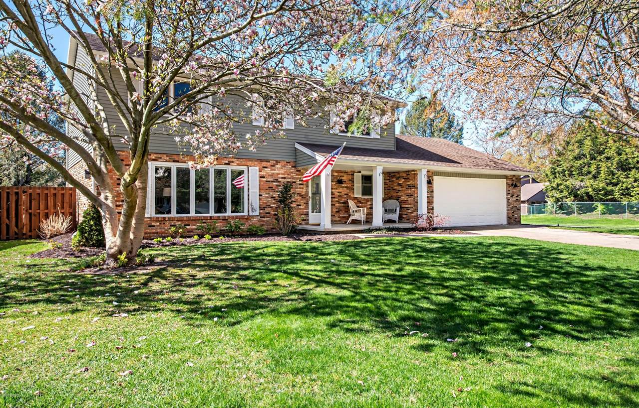 1510 Manor Drive - Photo 1 1510 Manor Drive - Photo 1