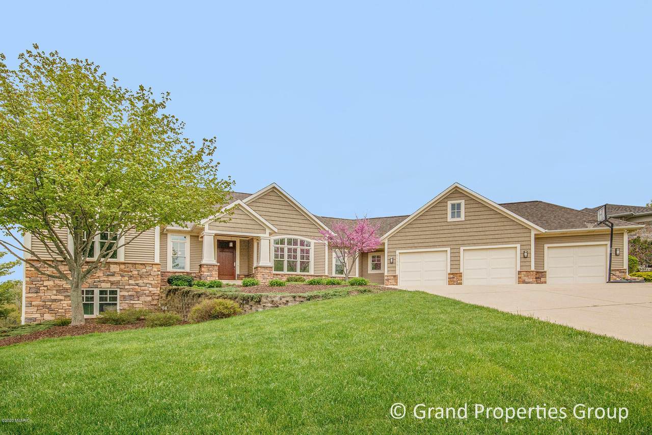 6135 Boulder Ridge Drive - Photo 1