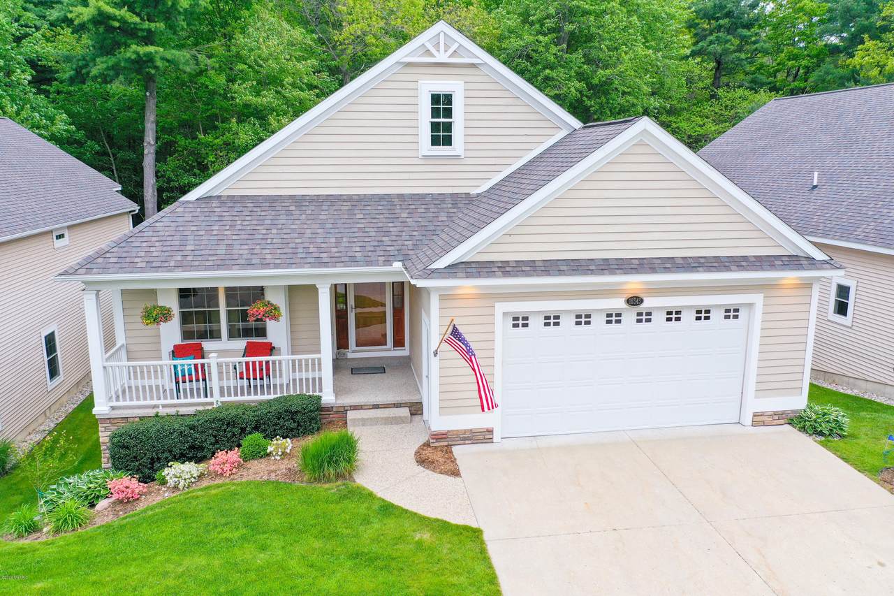 16545 Villa Parkway - Photo 1