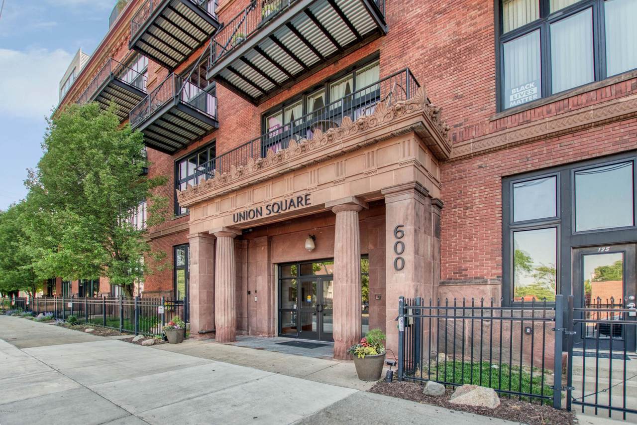 600 Broadway - Photo 1