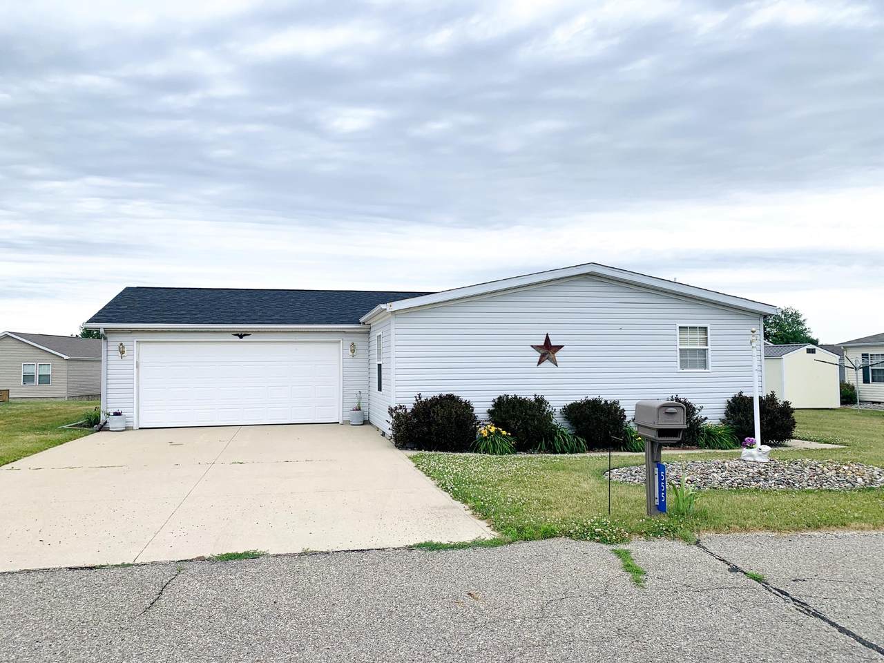 555 Cutty Court - Photo 1