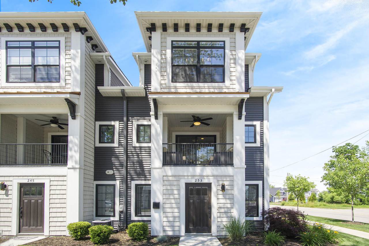 253 Jackson Street - Photo 1