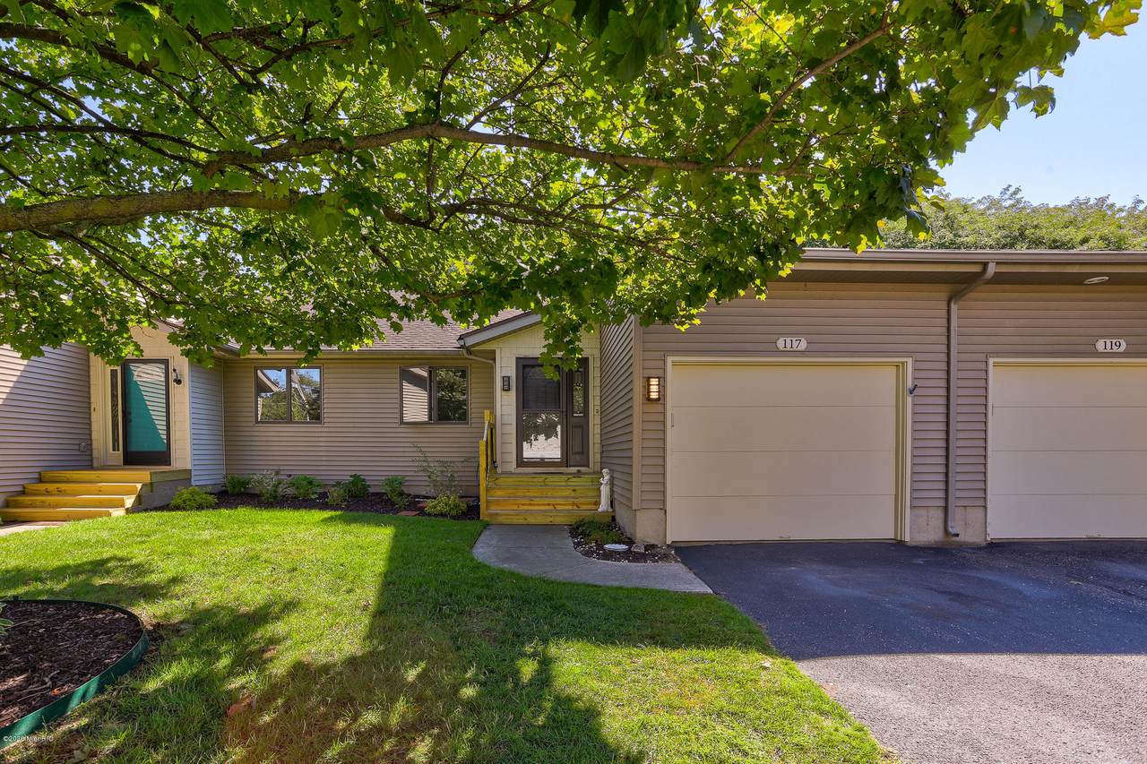 117 Shoreline Road - Photo 1