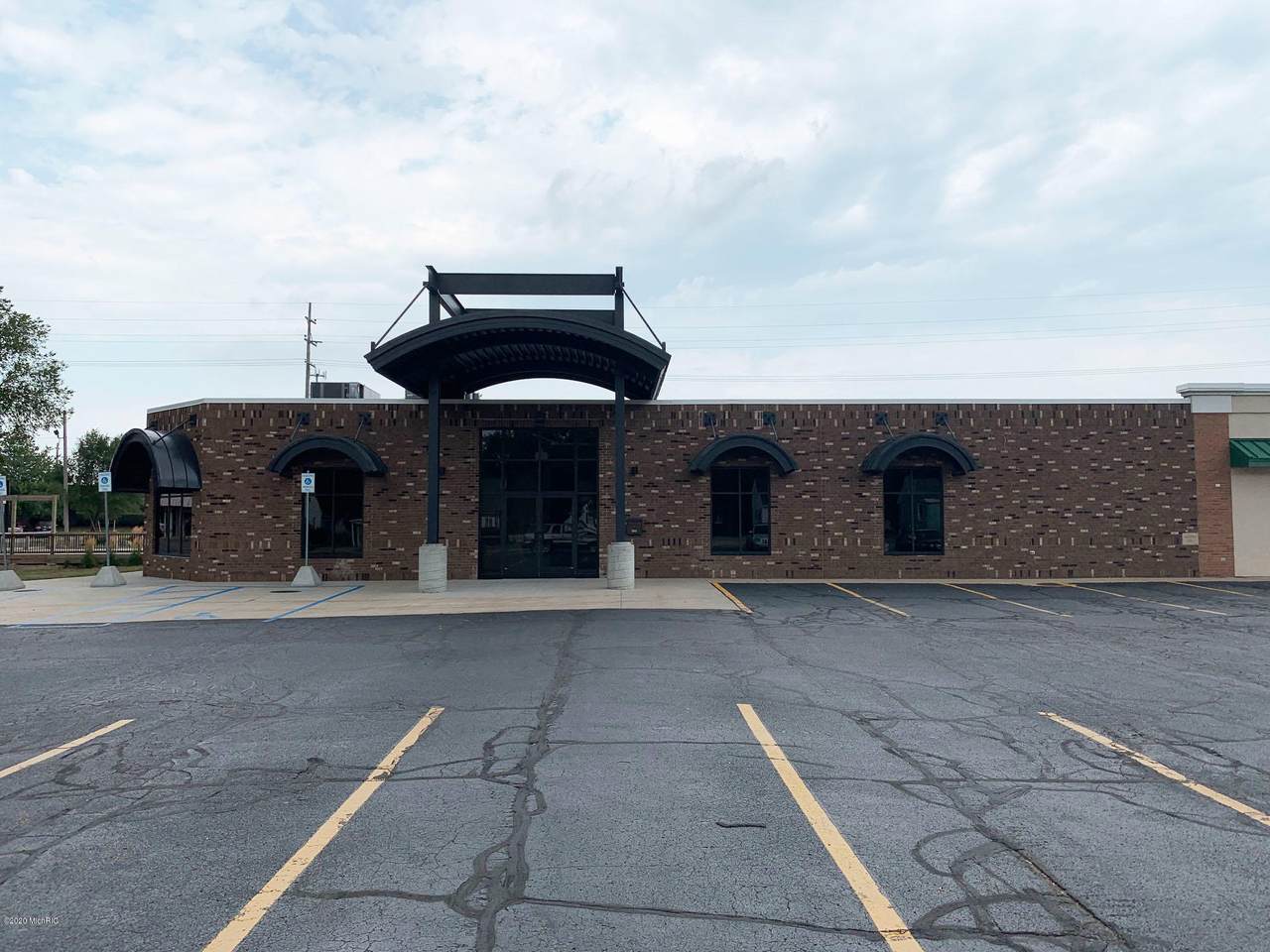 435 Main Avenue - Photo 1