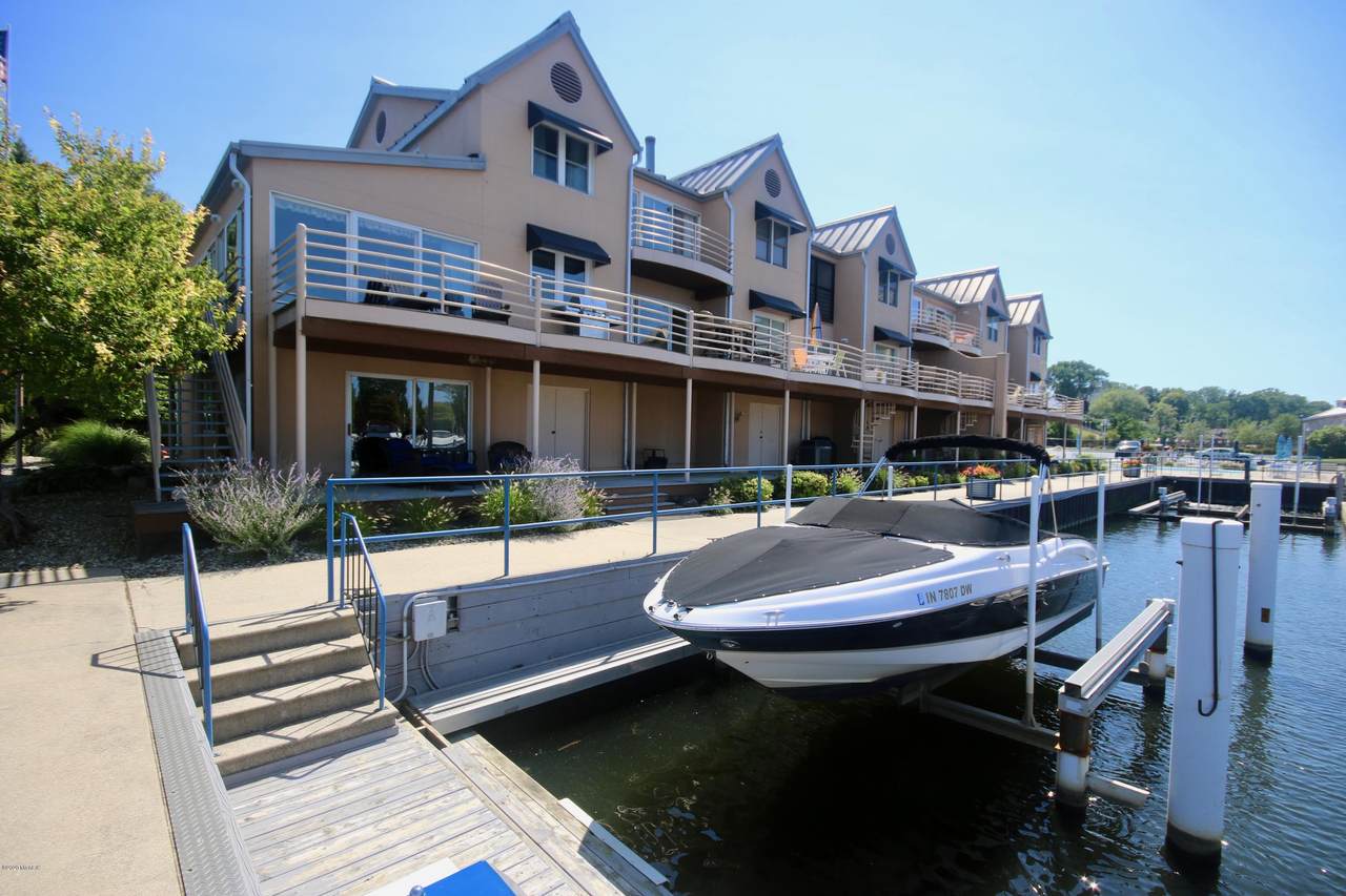 310 Water Street - Photo 1