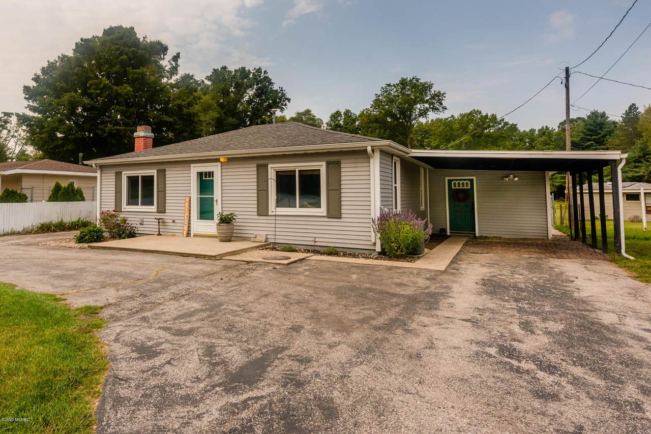 6210 Johnson Road - Photo 1