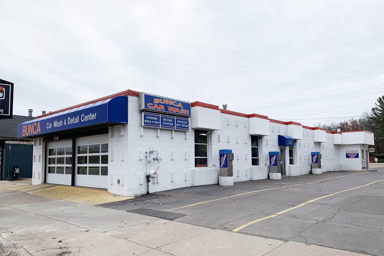 653 Michigan Avenue - Photo 1