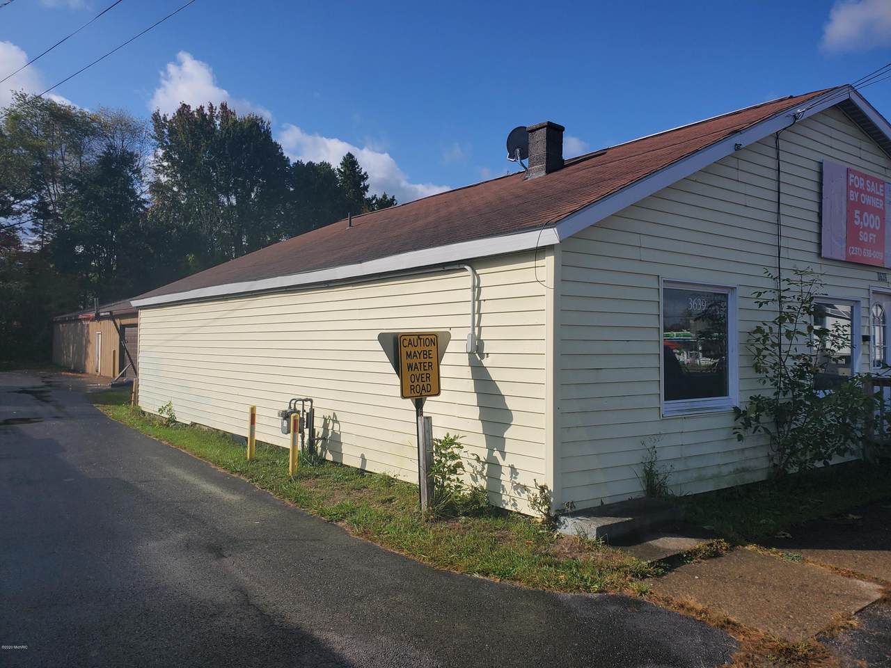 3639 Apple Avenue - Photo 1