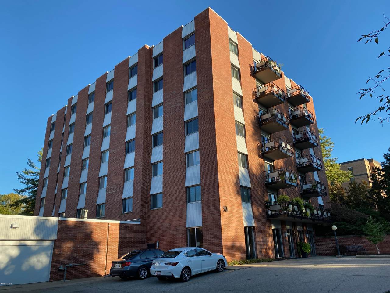 30 College Avenue - Photo 1