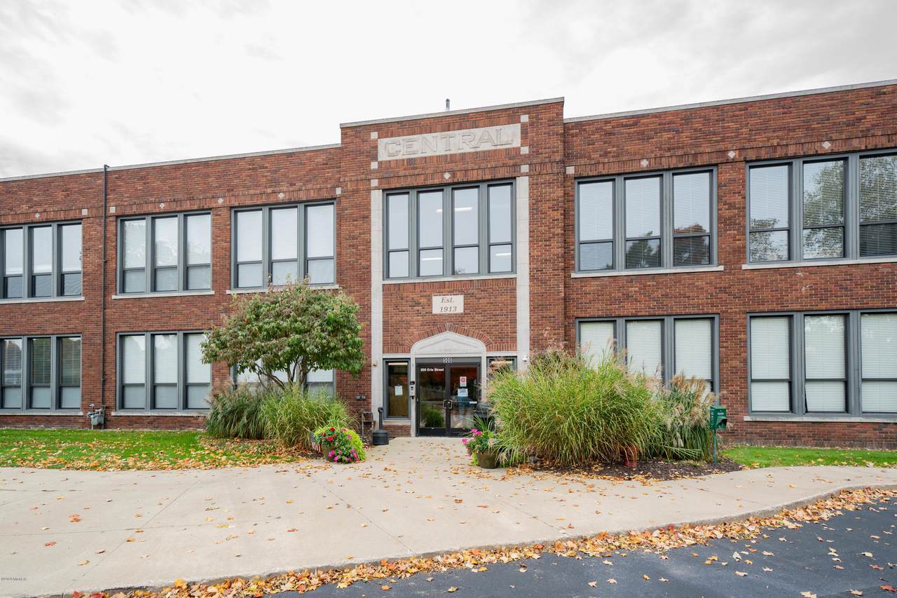 500 Erie Street - Photo 1