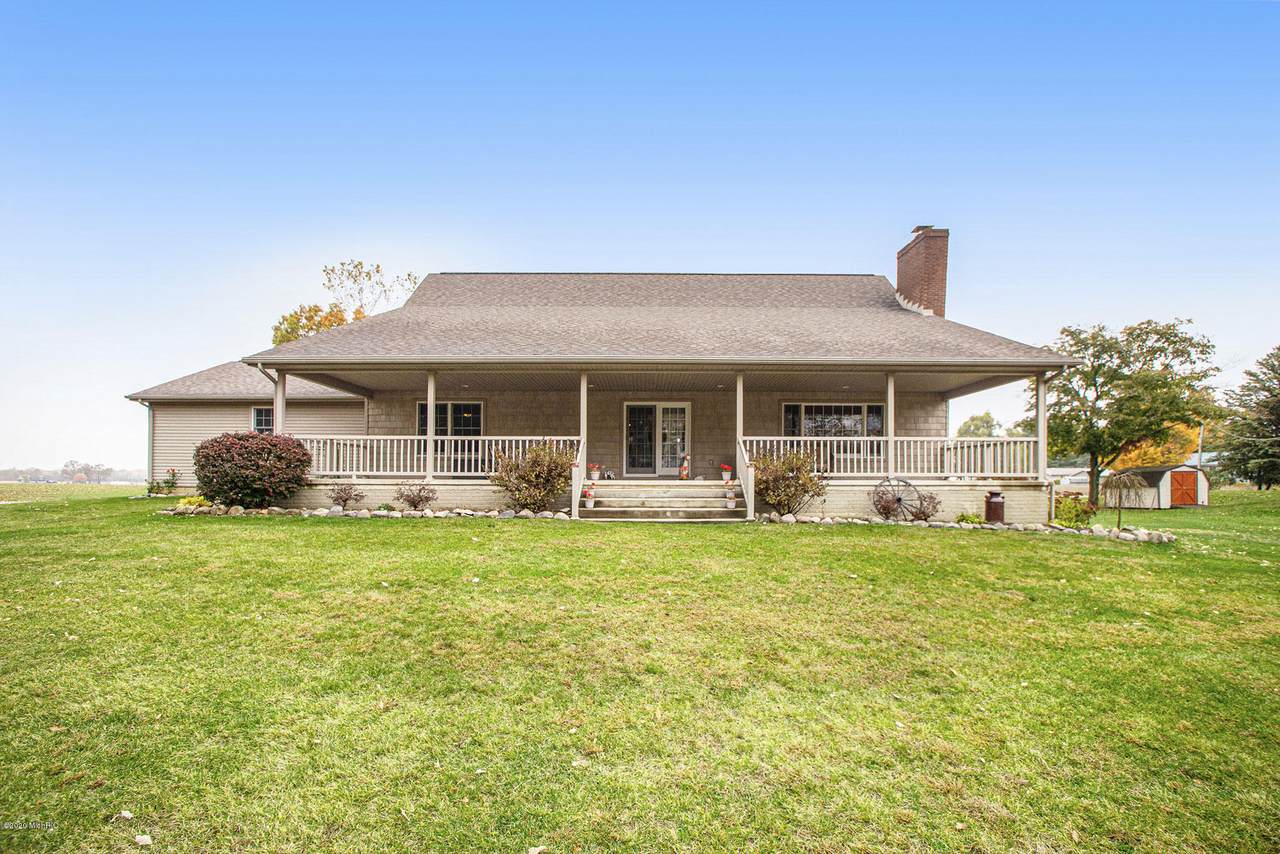 876 Shore Road - Photo 1