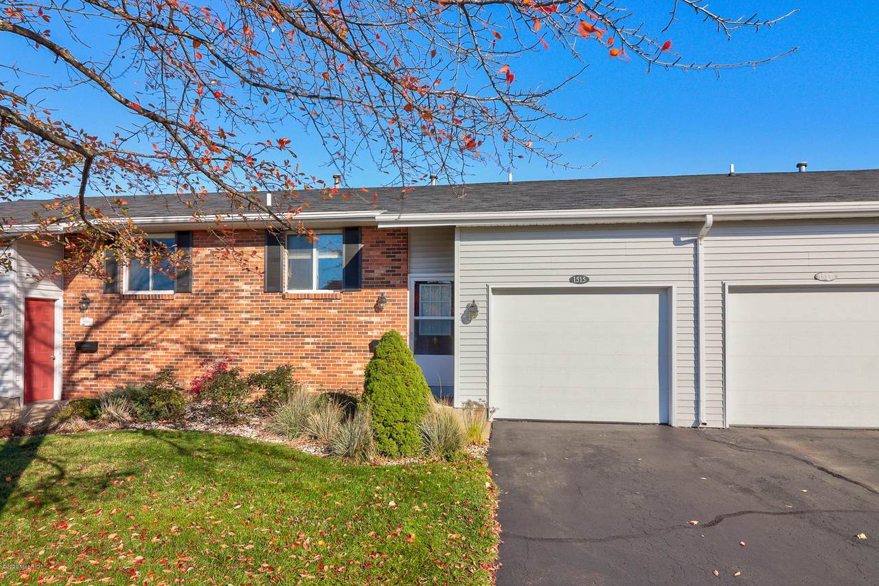 1515 Meadow Lane - Photo 1