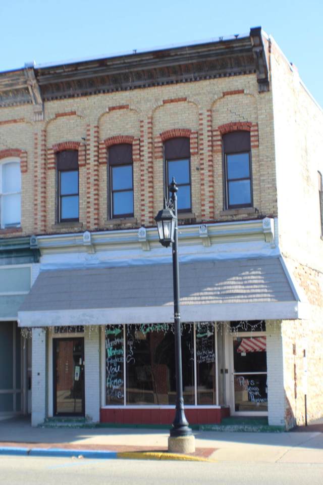 88 Main Street - Photo 1